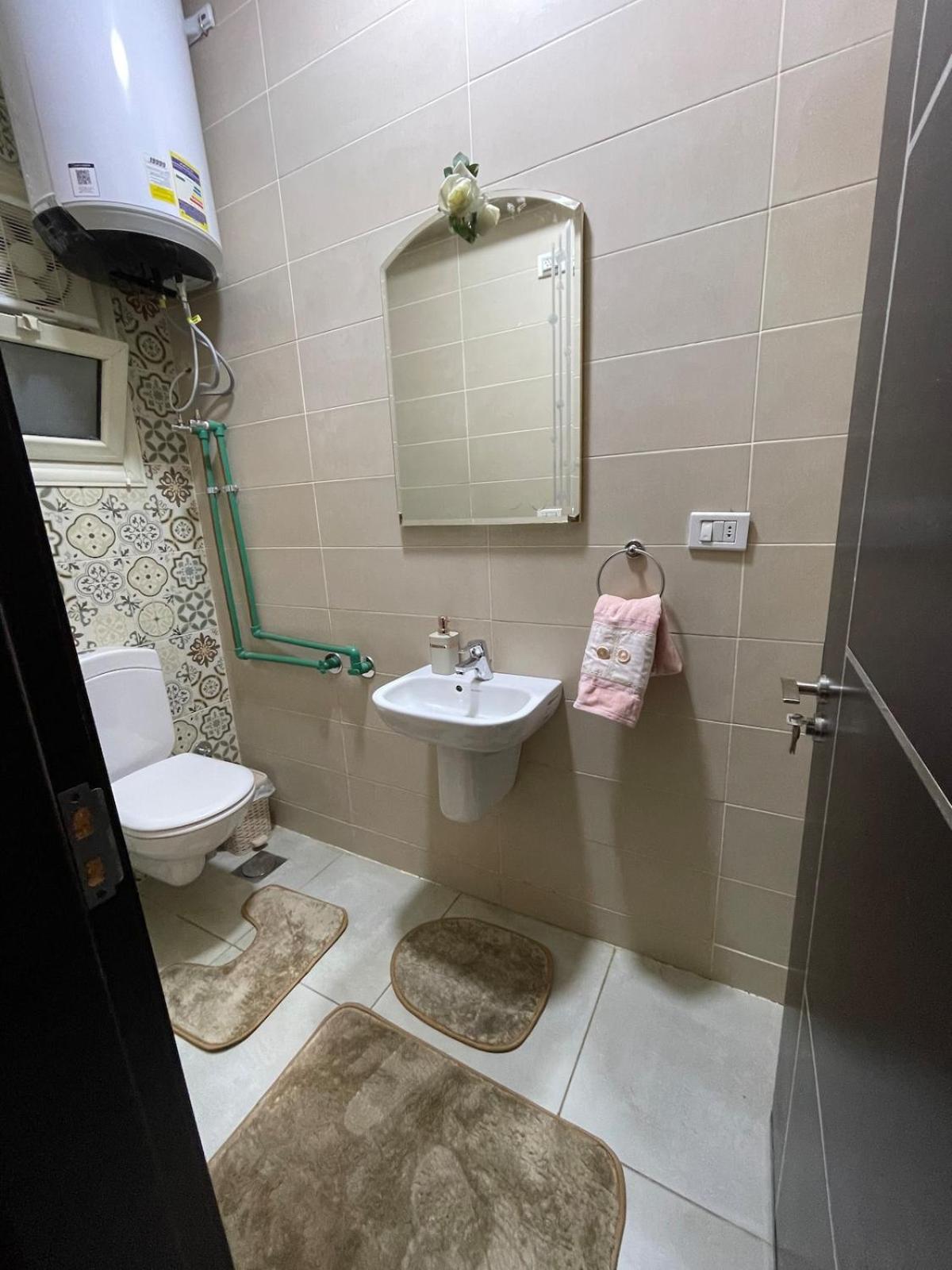 Comfortable New Furnished Apartment, New